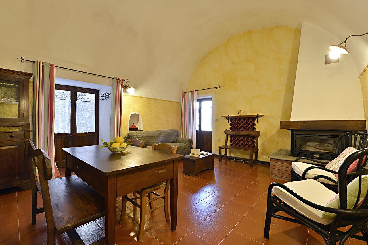 לינה וארוחת בוקר Colletta La Casa Dei Nonni Castelbianco מראה חיצוני תמונה