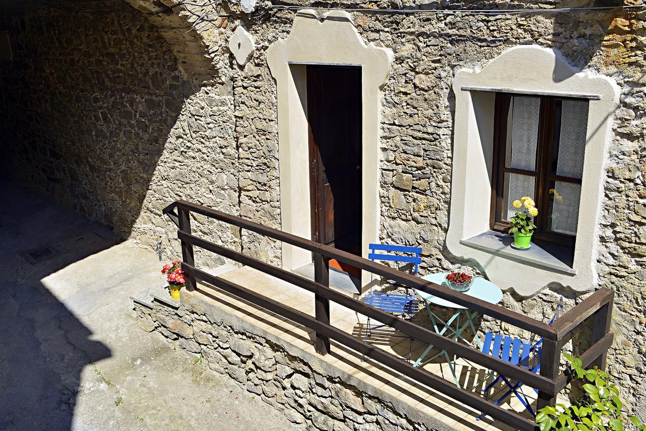 לינה וארוחת בוקר Colletta La Casa Dei Nonni Castelbianco מראה חיצוני תמונה